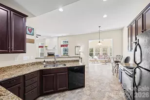 396 Chorus Rd, Fort Mill, SC 29715 - Photo 7