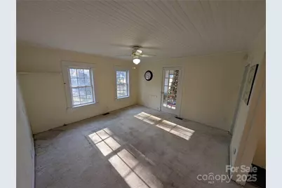 2507 Norwood Street SW, Lenoir, NC 28645 - Photo 9