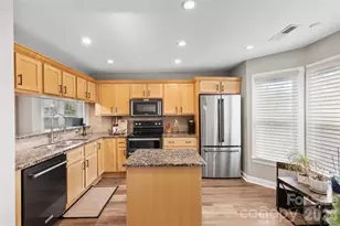 13820 Queens Harbor Rd, Charlotte, NC 28278 - Photo 13