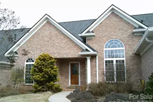 3131 9th Street Drive NE, Hickory, NC 28601 - Photo 3