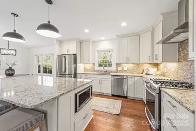 3343 Gresham Place, Charlotte, NC 28211 - Photo 11