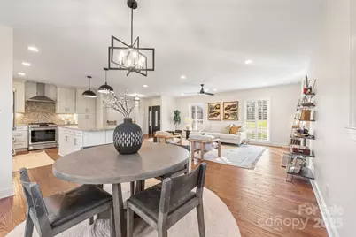 3343 Gresham Place, Charlotte, NC 28211 - Photo 9