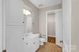 230 S Tryon St, Charlotte, NC 28202 - Photo 29