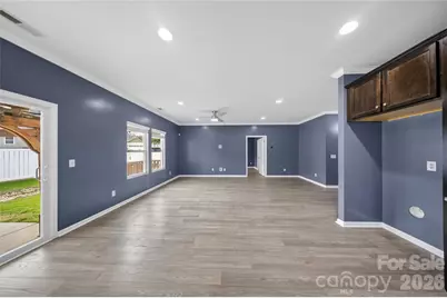 7802 Hereford Street, Charlotte, NC 28213 - Photo 9