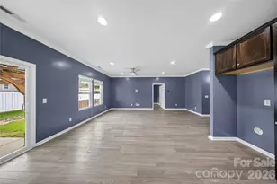 7802 Hereford St, Charlotte, NC 28213 - Photo 9