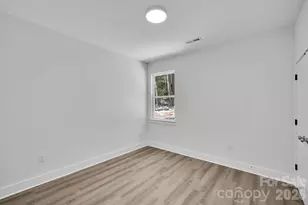 567 W 22nd St, Kannapolis, NC 28081 - Photo 13