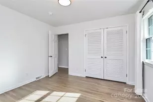 1932 Stoneyridge Dr, Charlotte, NC 28214 - Photo 17