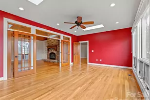 405 Kanasdatsi Dr, Brevard, NC 28712 - Photo 21