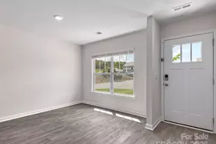 8 Madelyn Dr, Clyde, NC 28721 - Photo 3