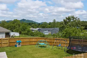 8 Madelyn Dr, Clyde, NC 28721 - Photo 29