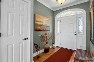 71 Carriage Highlands Ct, Hendersonville, NC 28791 - Photo 3