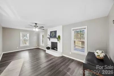 1045 Elizabeth Drive, Dallas, NC 28034 - Photo 15