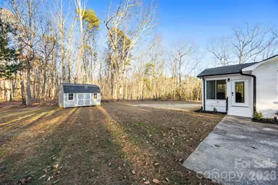 1045 Elizabeth Drive, Dallas, NC 28034 - Photo 37