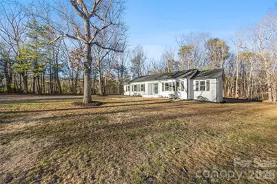 1045 Elizabeth Drive, Dallas, NC 28034 - Photo 3