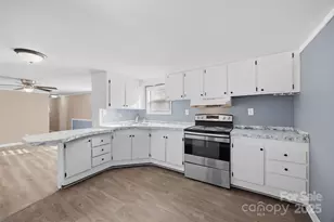 777 Pollys Cir, York, SC 29745 - Photo 7