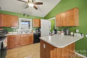 3206 Basilwood Cir, Monroe, NC 28110 - Photo 5