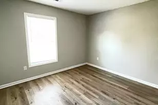 2109 Heather Glen Ln, Charlotte, NC 28208 - Photo 3