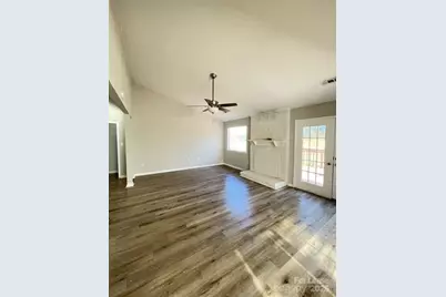 2109 Heather Glen Lane, Charlotte, NC 28208 - Photo 13