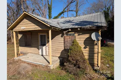 310 W Floyd Baker Boulevard, Gaffney, SC 29341 - Photo 3