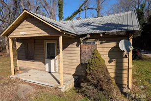 310 W Floyd Baker Blvd, Gaffney, SC 29341 - Photo 3