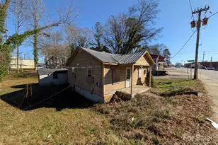 310 W Floyd Baker Blvd, Gaffney, SC 29341 - Photo 5