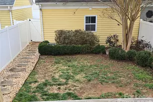 549 Jetton St, Davidson, NC 28036 - Photo 13