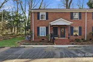 932 Hollywood St, Charlotte, NC 28211 - Photo 23