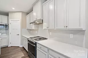 4067 Allenby Ln, Fort Mill, SC 29707 - Photo 9