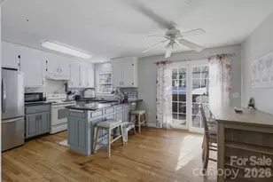 2965 Lawrence Dr, Claremont, NC 28610 - Photo 7