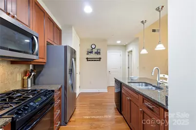 701 Royal Court #603, Charlotte, NC 28202 - Photo 7