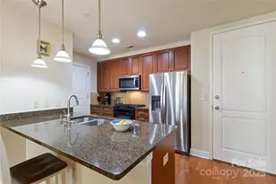 701 Royal Ct, Charlotte, NC 28202 - Photo 9