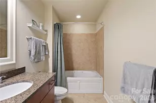 701 Royal Ct, Charlotte, NC 28202 - Photo 21