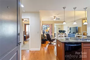 701 Royal Ct, Charlotte, NC 28202 - Photo 5