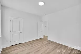 563 W 22nd St, Kannapolis, NC 28081 - Photo 15