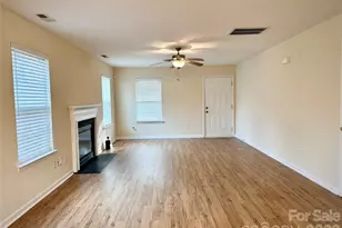 1941 Pheasant Glen Rd, Charlotte, NC 28214 - Photo 3