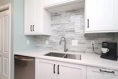 8084 Knights Bridge Road, Charlotte, NC 28210 - Photo 9