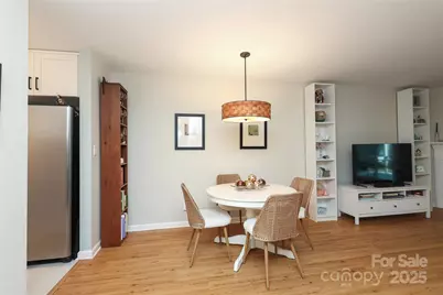 8084 Knights Bridge Road, Charlotte, NC 28210 - Photo 7