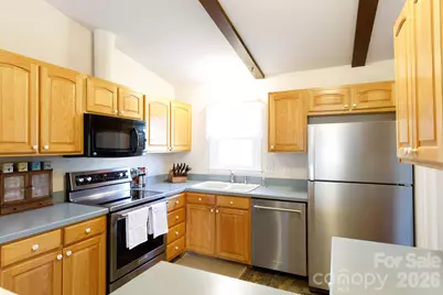 734 Charter Place, Charlotte, NC 28211 - Photo 9