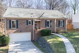 734 Charter Pl, Charlotte, NC 28211 - Photo 3