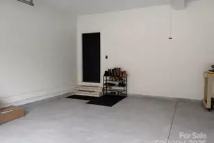 2057 13th St NE, Hickory, NC 28601 - Photo 35