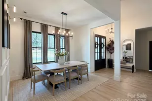 2057 13th St NE, Hickory, NC 28601 - Photo 5