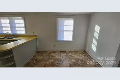 1511 Fred Watson Place, Lenoir, NC 28645 - Photo 9