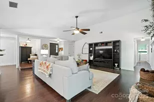 11419 Vista Haven Dr, Charlotte, NC 28226 - Photo 9