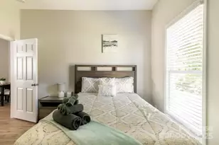 1806 Vinton St, Charlotte, NC 28216 - Photo 9