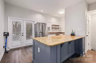 316 W 10th St, Charlotte, NC 28202 - Photo 9