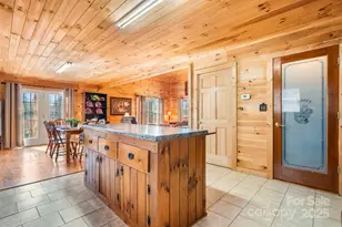 240 Wildwood Rd, Lenoir, NC 28645 - Photo 11