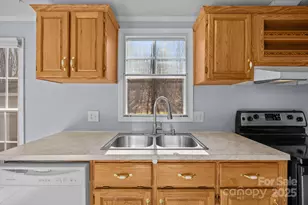 5043 Pebble Stone Rd, Maiden, NC 28650 - Photo 33