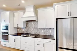 509 Myrick Aly, Charlotte, NC 28217 - Photo 11