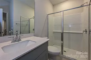 2101 Sunflower Cir, Newton, NC 28658 - Photo 11