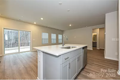 2101 Sunflower Circle, Newton, NC 28658 - Photo 7